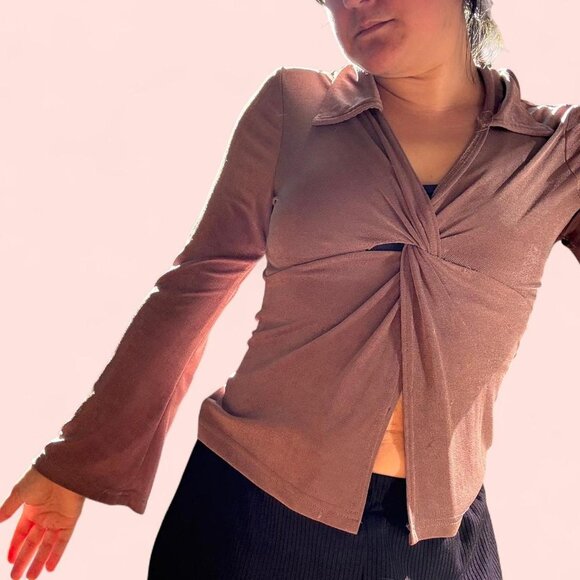 'Next Era Totally” Y2K collared tannish long slv top ~ open front / twist close! - Picture 8 of 8